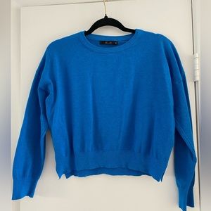 Deluc Blue Cropped sweater tee